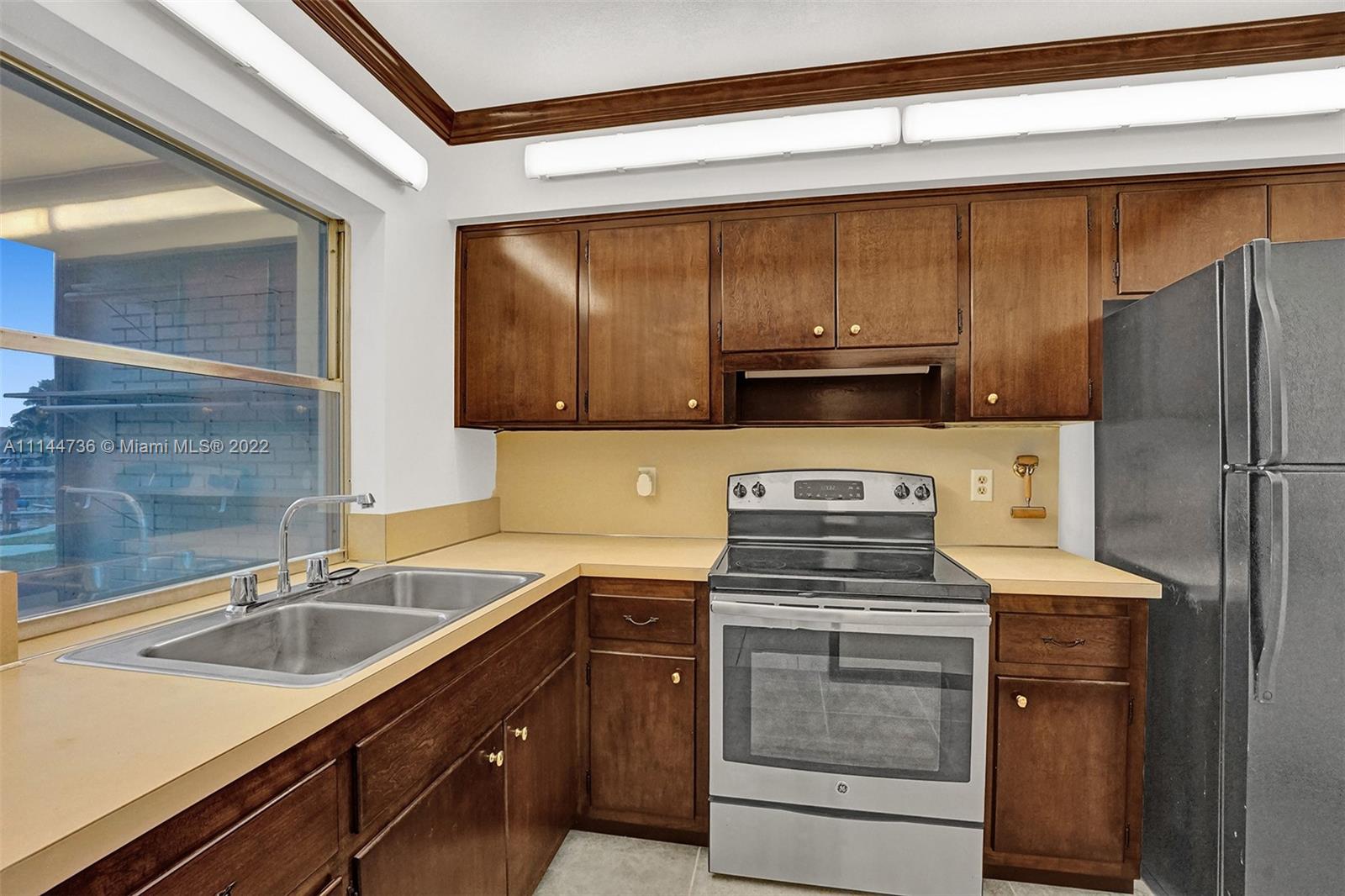 CYPRESS LAKE CO-OP 10 - Residential
