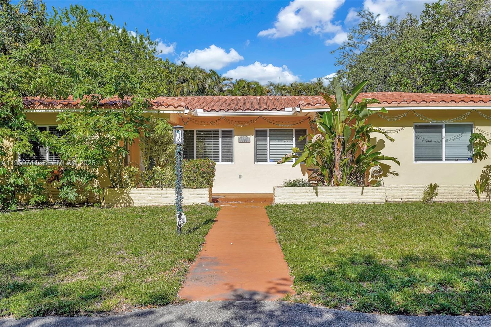 GRIFFINGS BISCAYNE PK EST - Residential