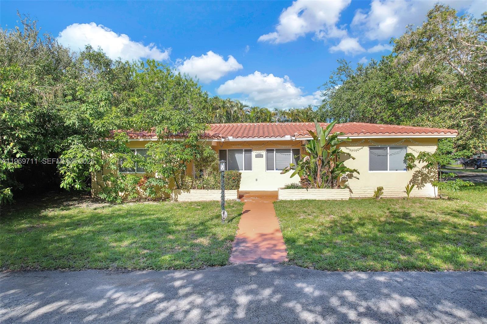 GRIFFINGS BISCAYNE PK EST - Residential