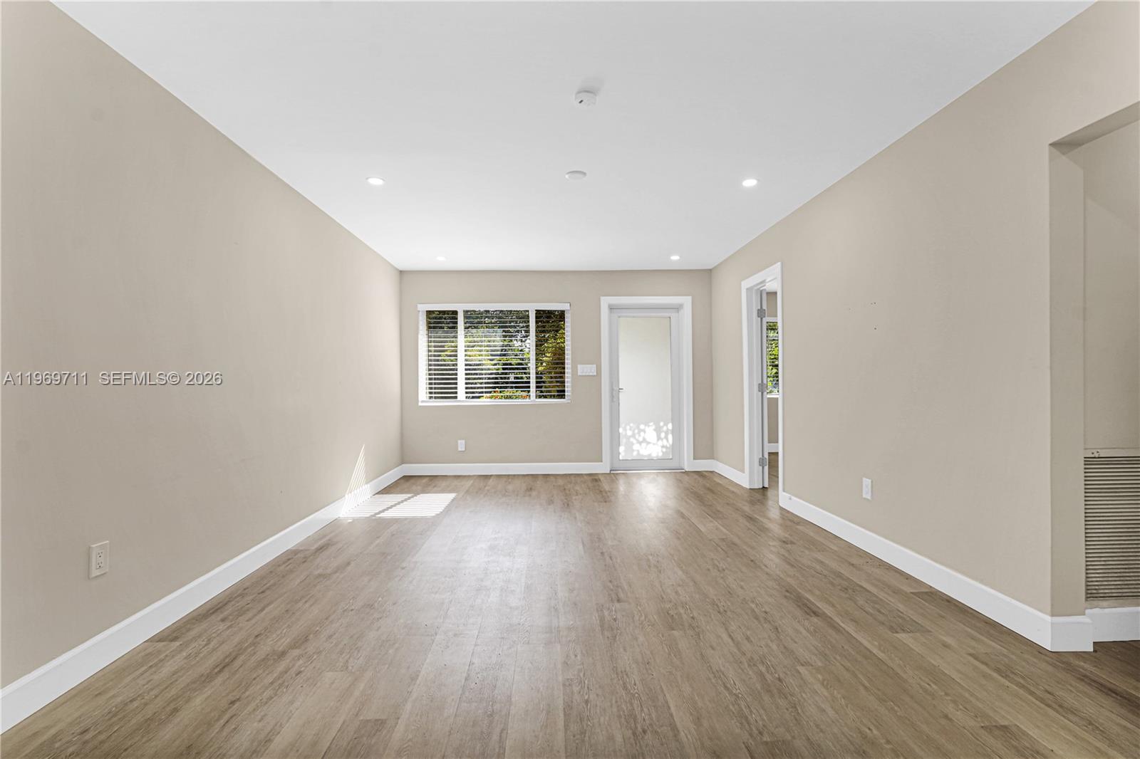 GRIFFINGS BISCAYNE PK EST - Residential