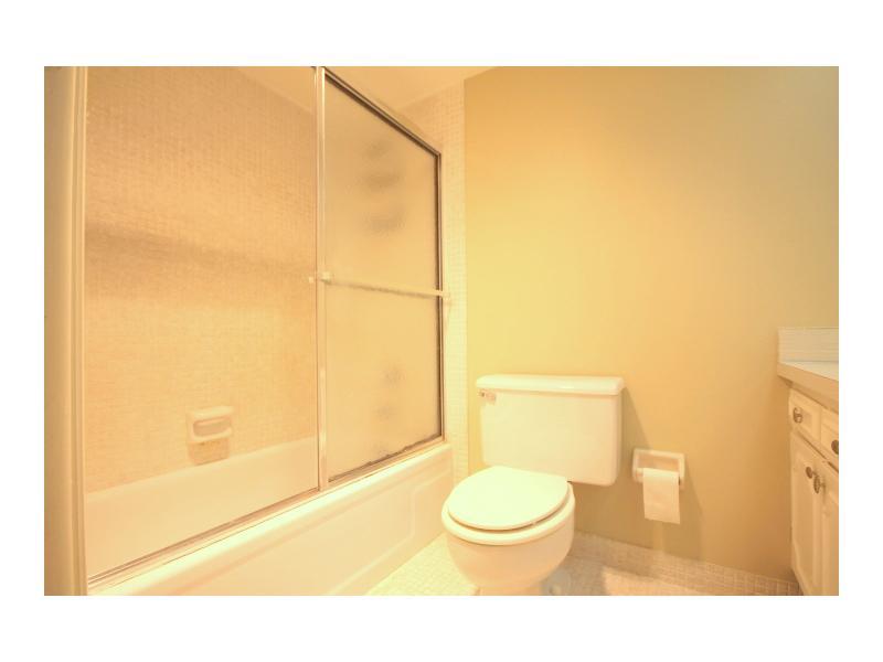 PALM-AIRE COUNTRY CLUB 50 - Residential Lease