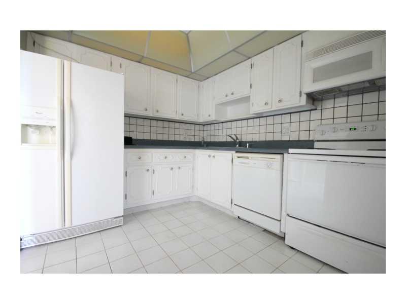 PALM-AIRE COUNTRY CLUB 50 - Residential Lease