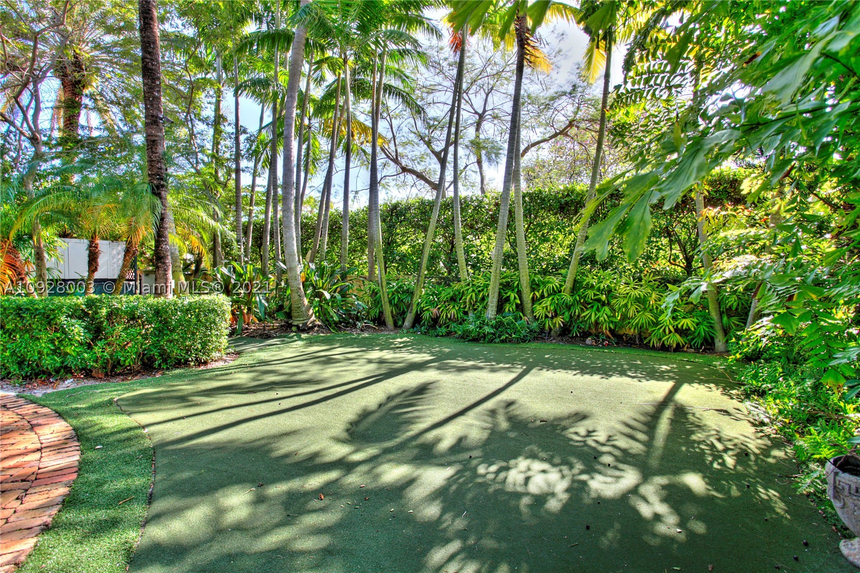 TROPICAL ISLE HOMES SUB 4 - Residential