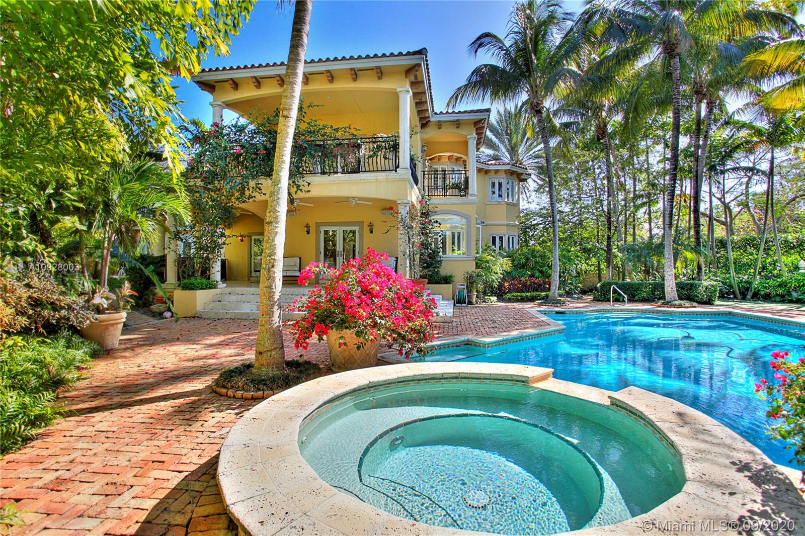 TROPICAL ISLE HOMES SUB 4 - Residential