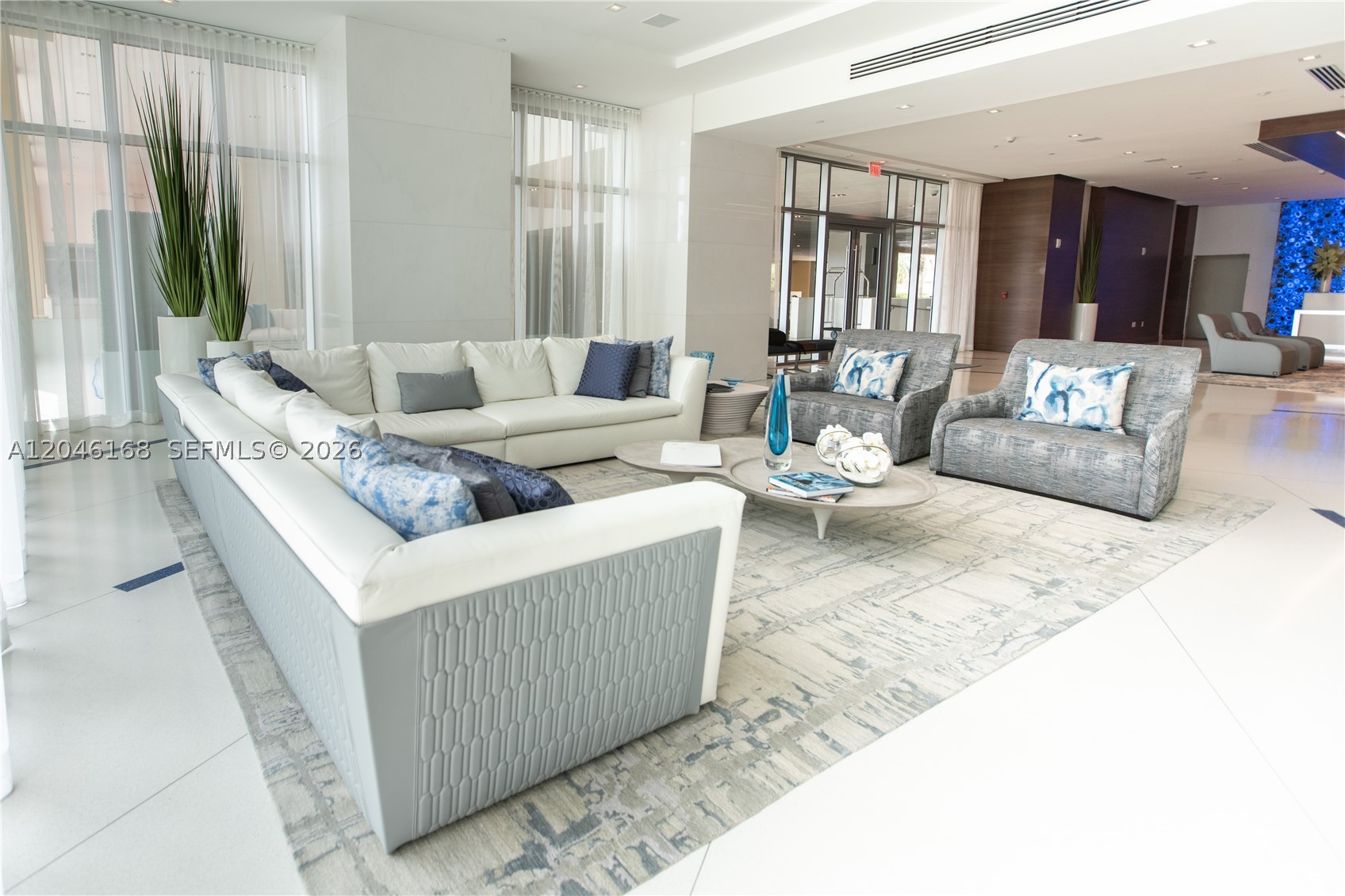 PARQUE TOWERS CONDO - Residential