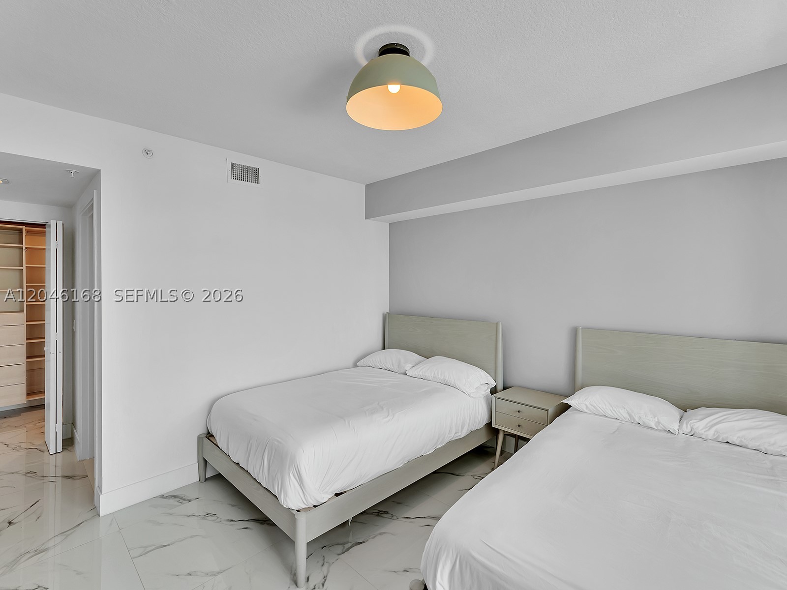 PARQUE TOWERS CONDO - Residential