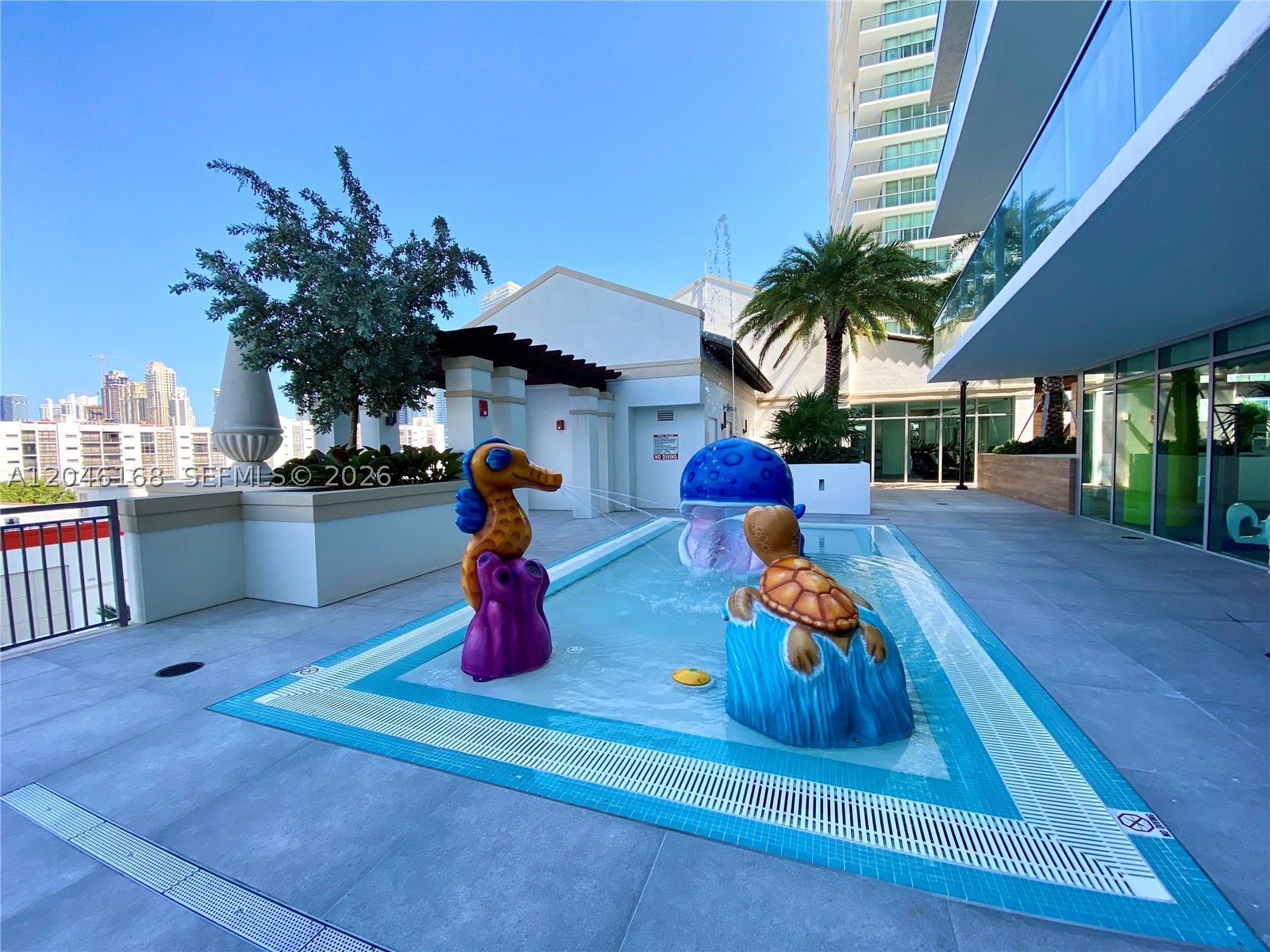 PARQUE TOWERS CONDO - Residential