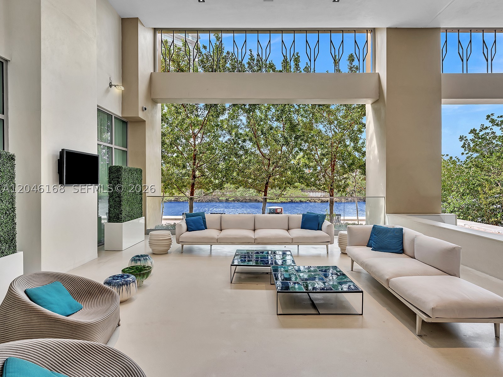 PARQUE TOWERS CONDO - Residential