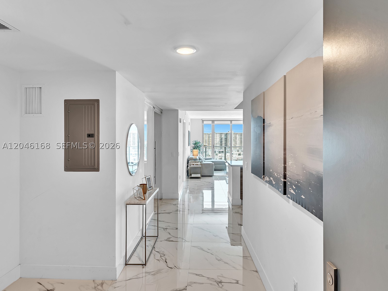PARQUE TOWERS CONDO - Residential