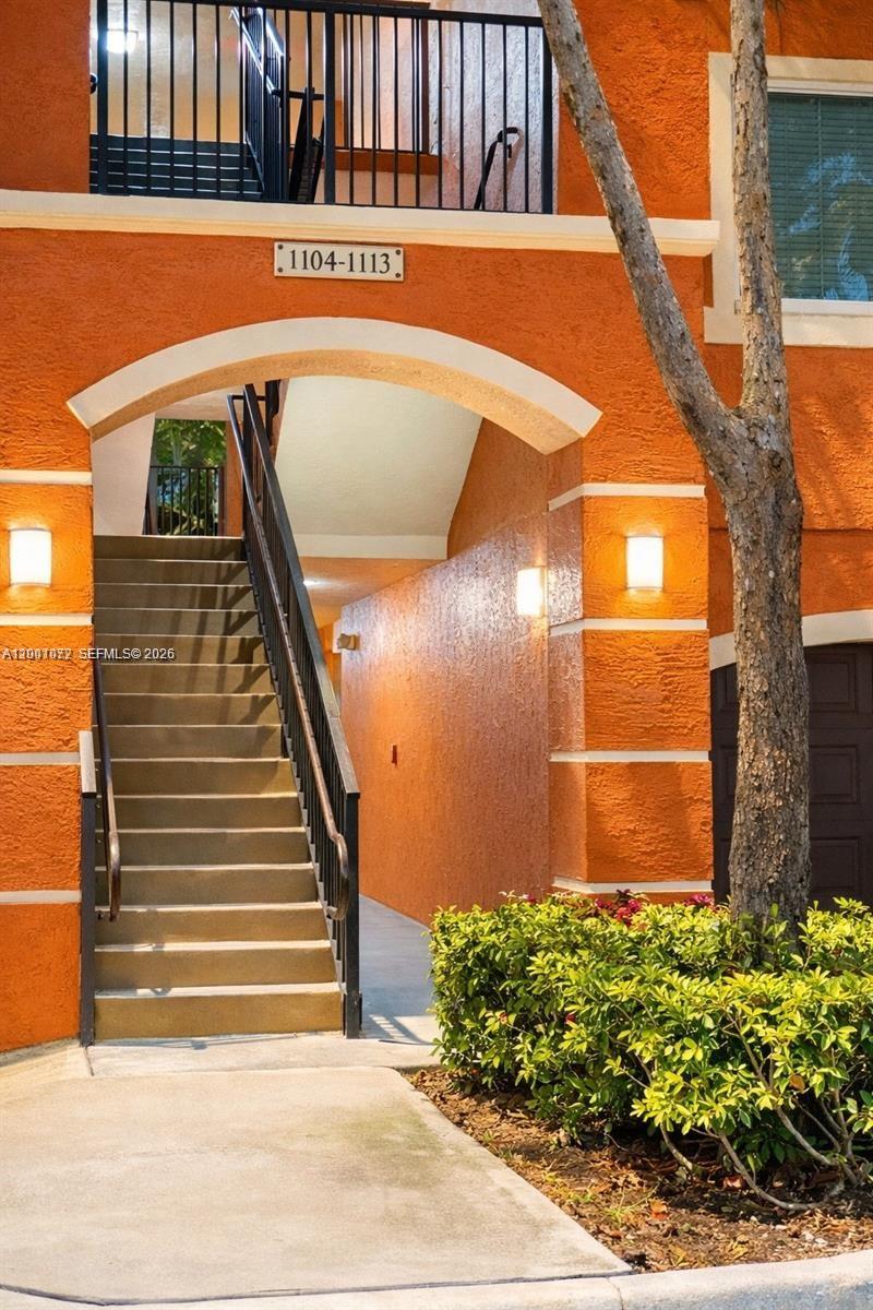 GRAND ISLES CONDO - Residential