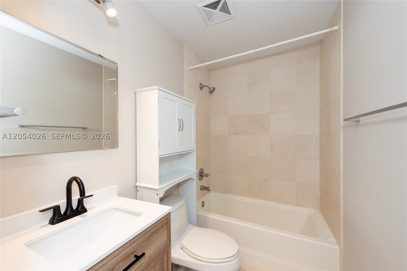 INFINITY AT BRICKELL COND - Residential Lease