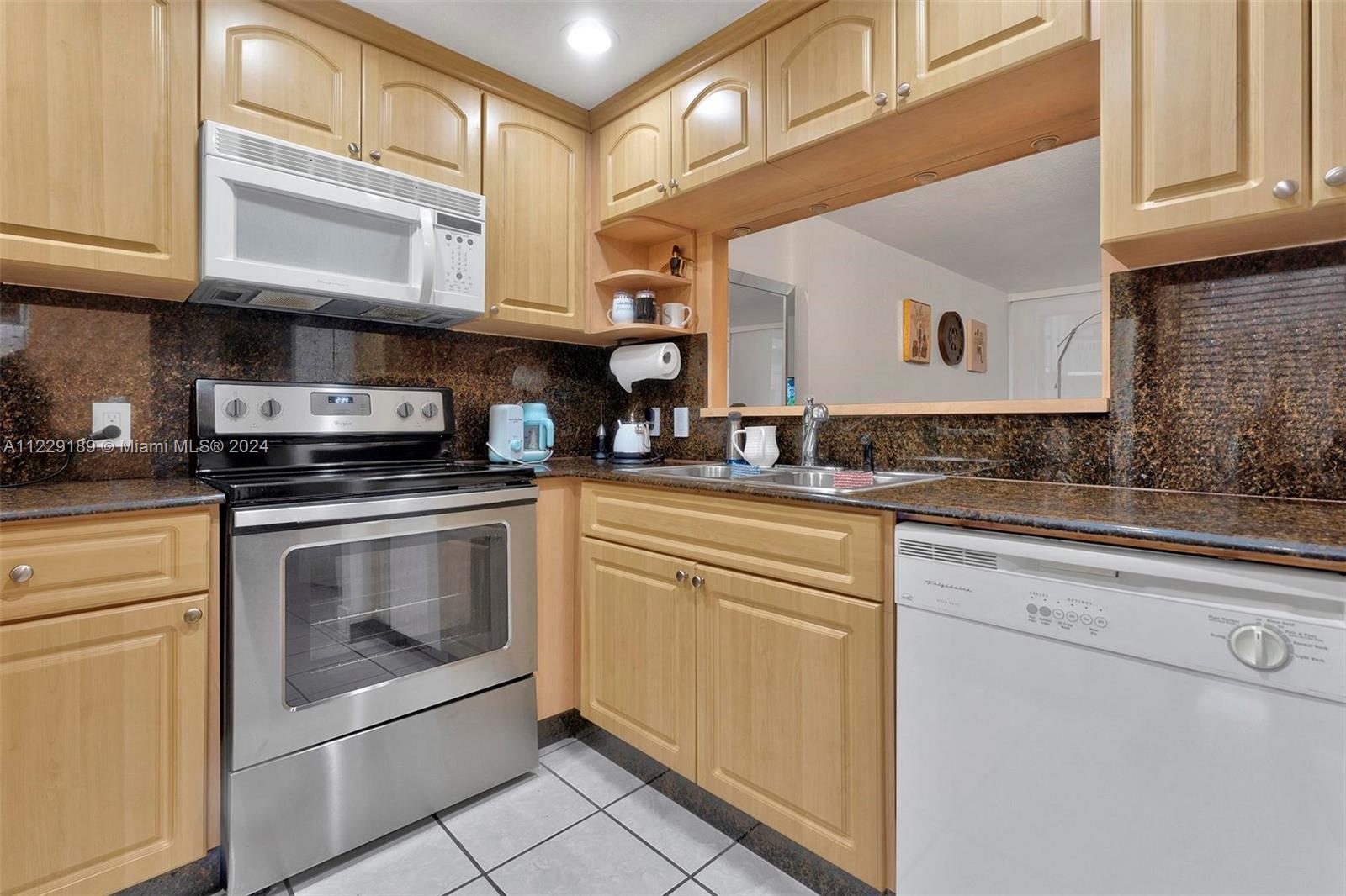 ENSENADA CONDO - Residential