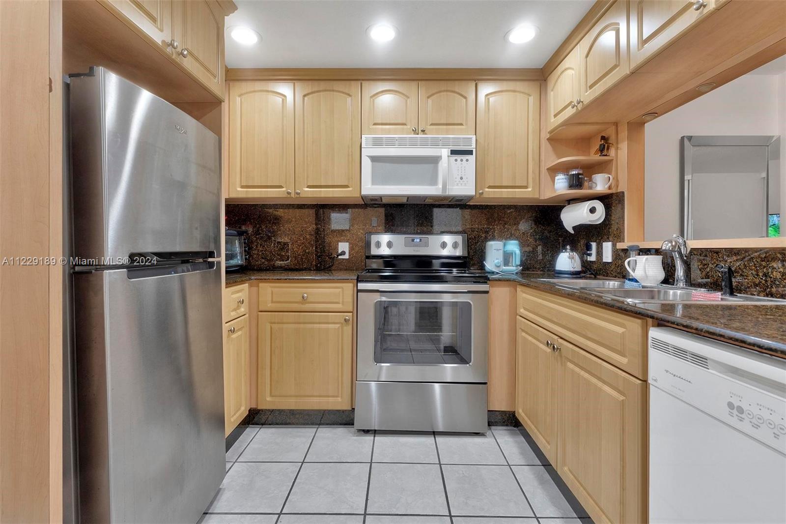 ENSENADA CONDO - Residential