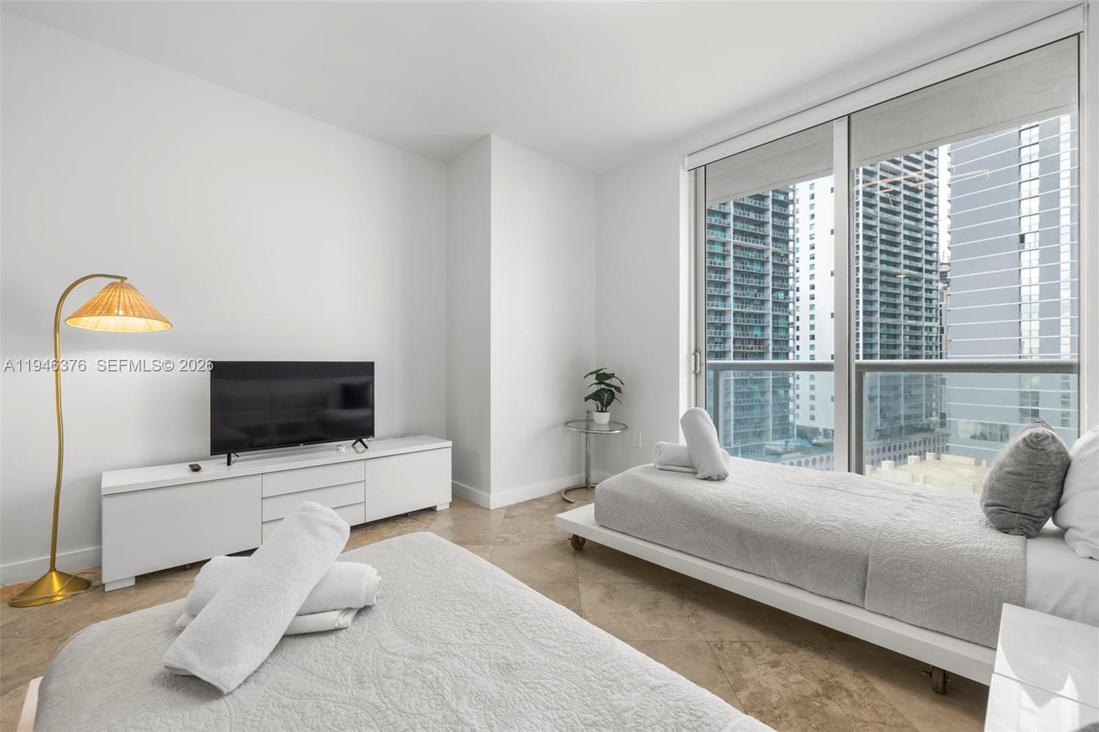 ICON BRICKELL CONDO NO 3 - Residential