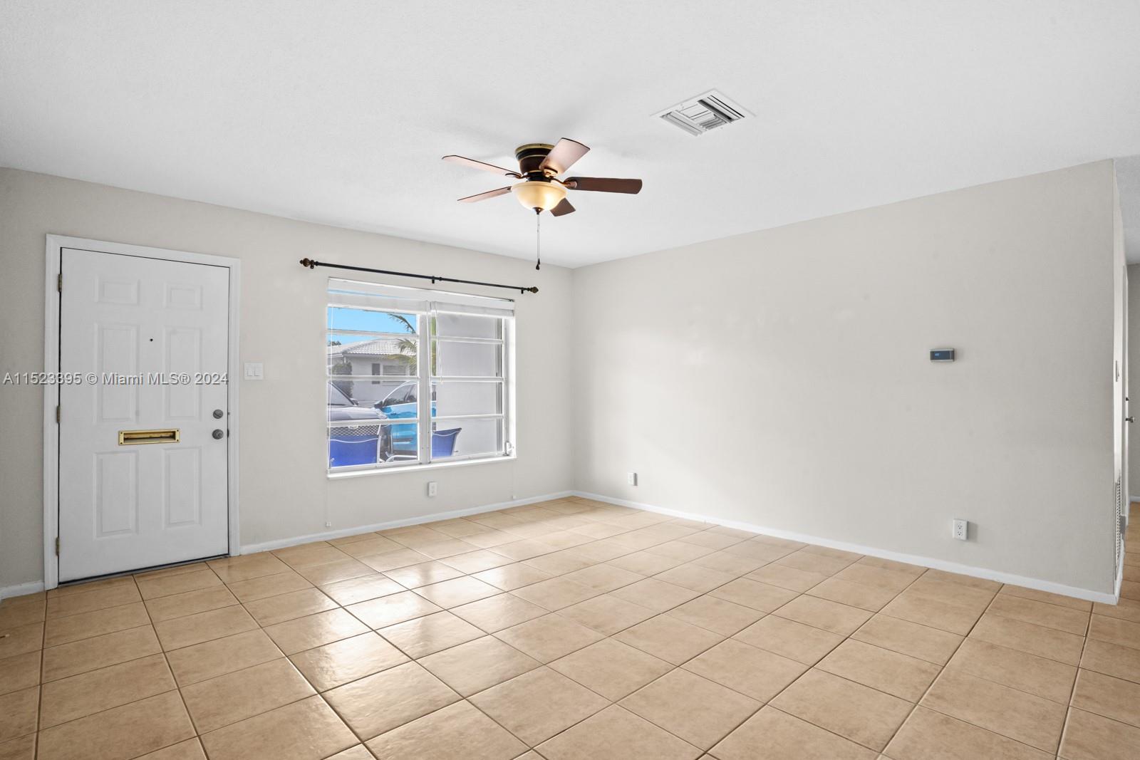 MAINLANDS OF TAMARAC LAKE - Residential