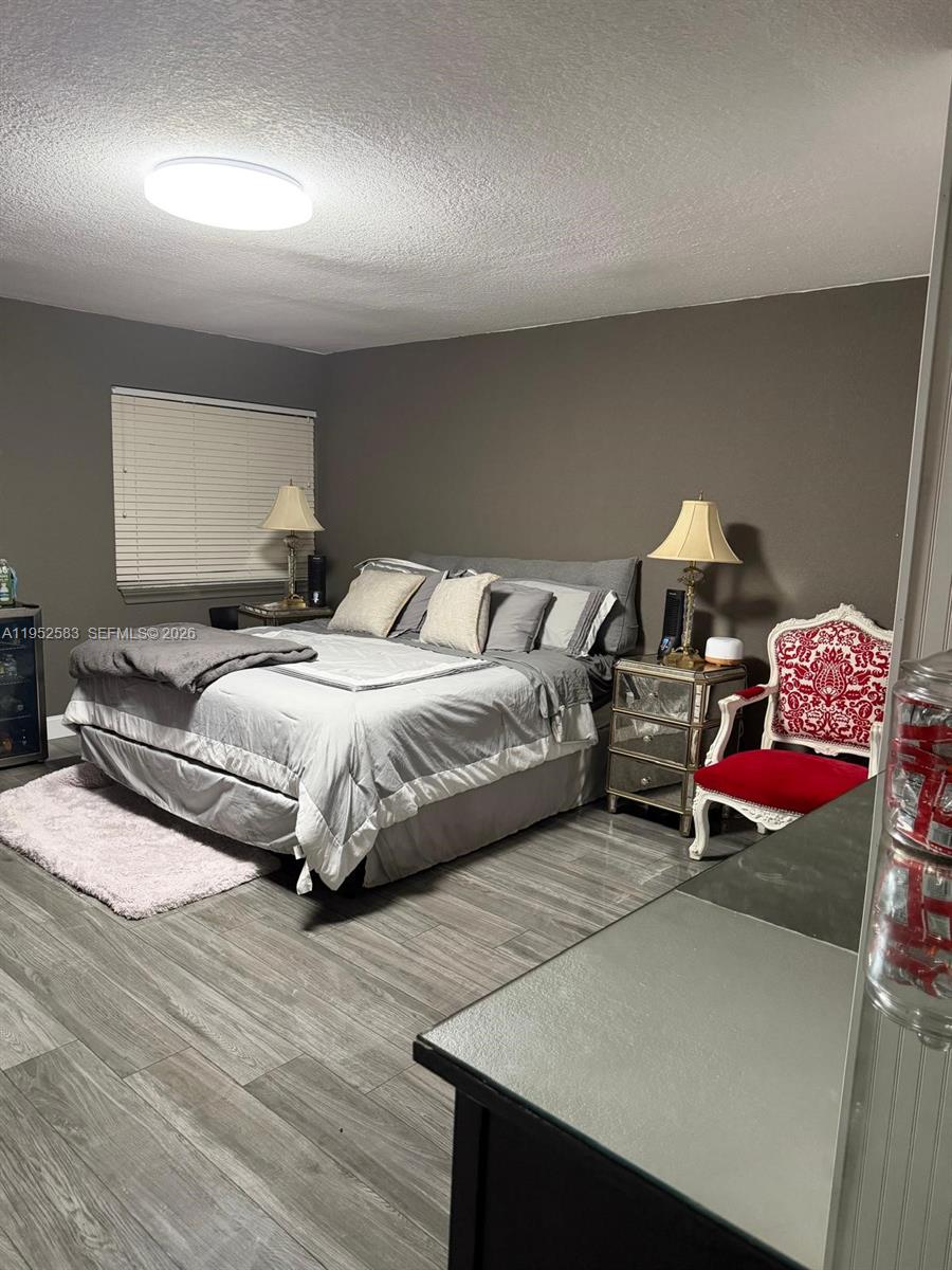 MAPLEWOOD - Residential