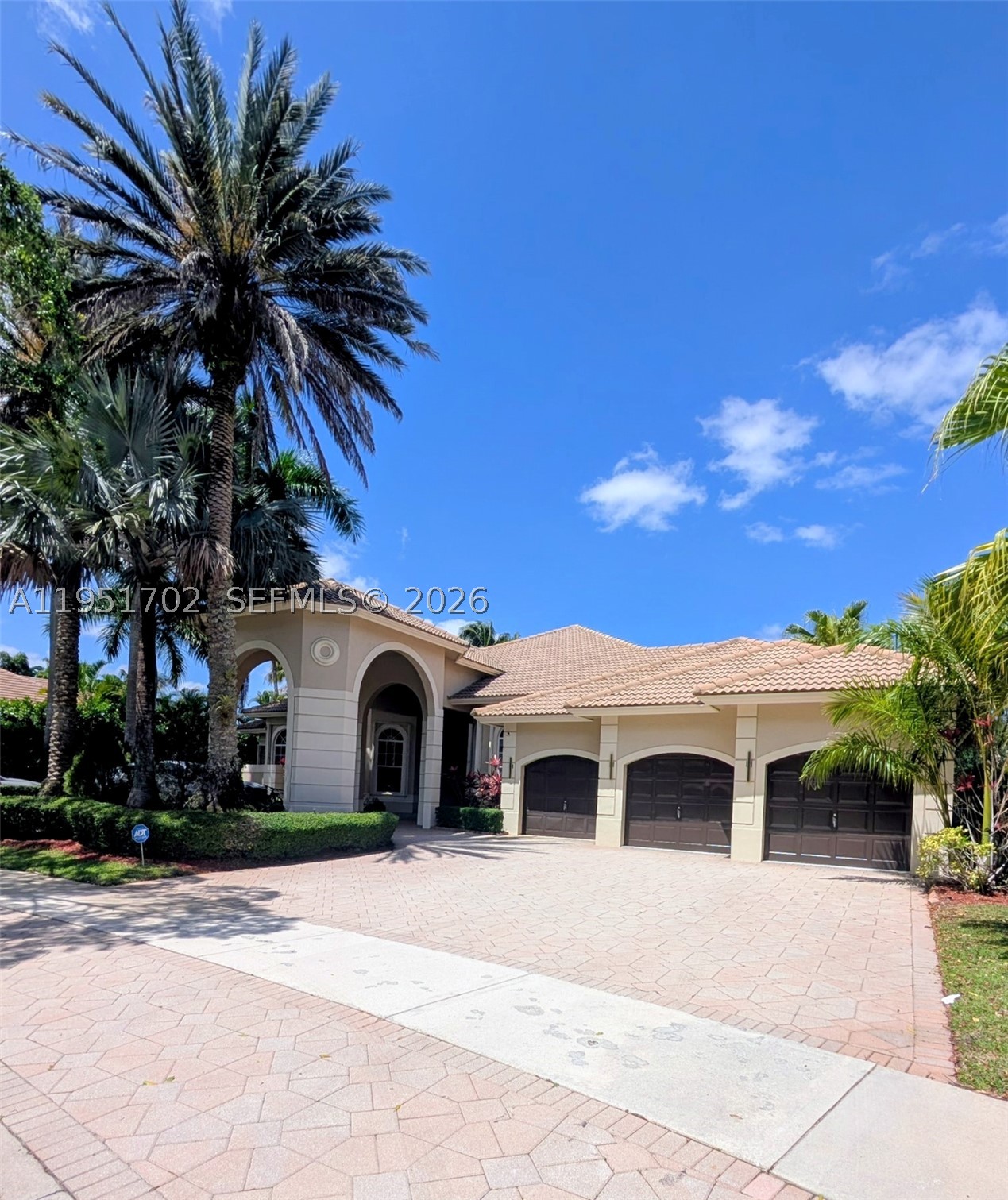 The Landings, SECTOR 3 - - Residential