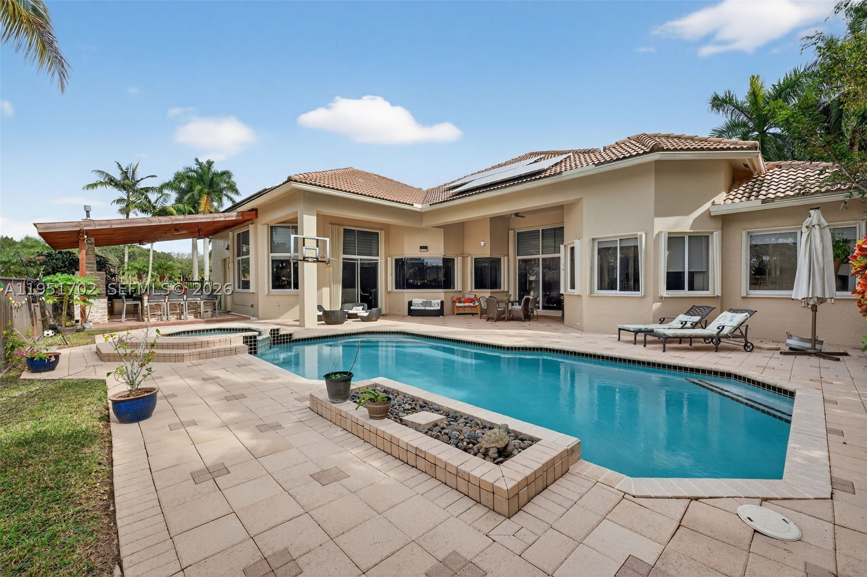 The Landings, SECTOR 3 - - Residential