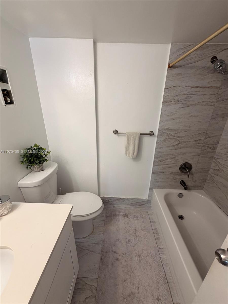WOODSIDE APTS CONDO - Residential