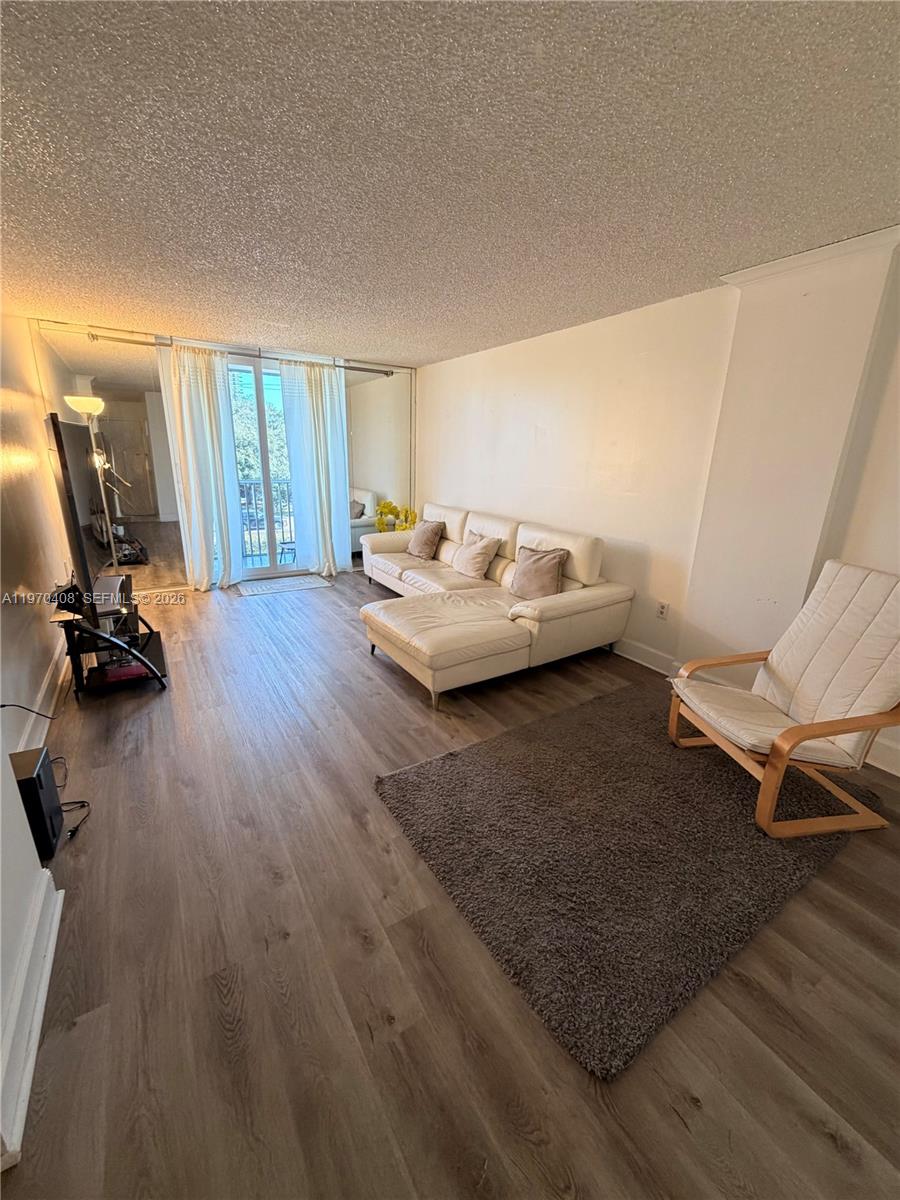 WOODSIDE APTS CONDO - Residential