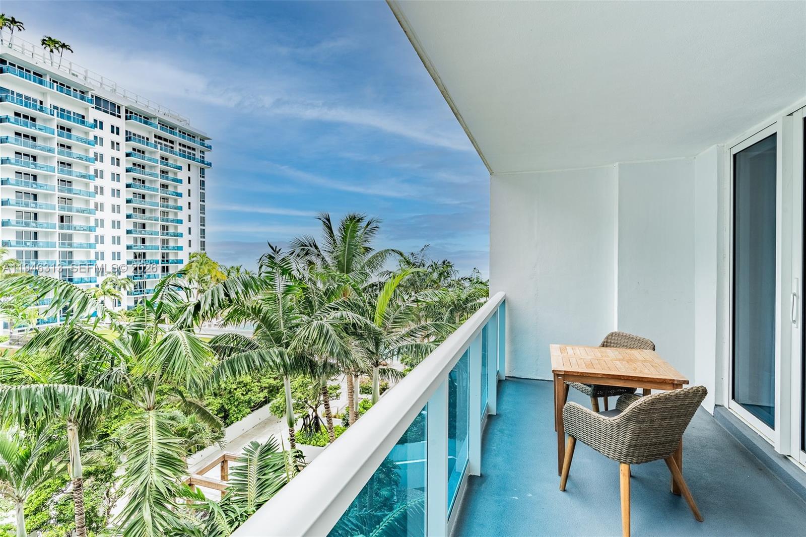 RONEY PALACE CONDO - Residential