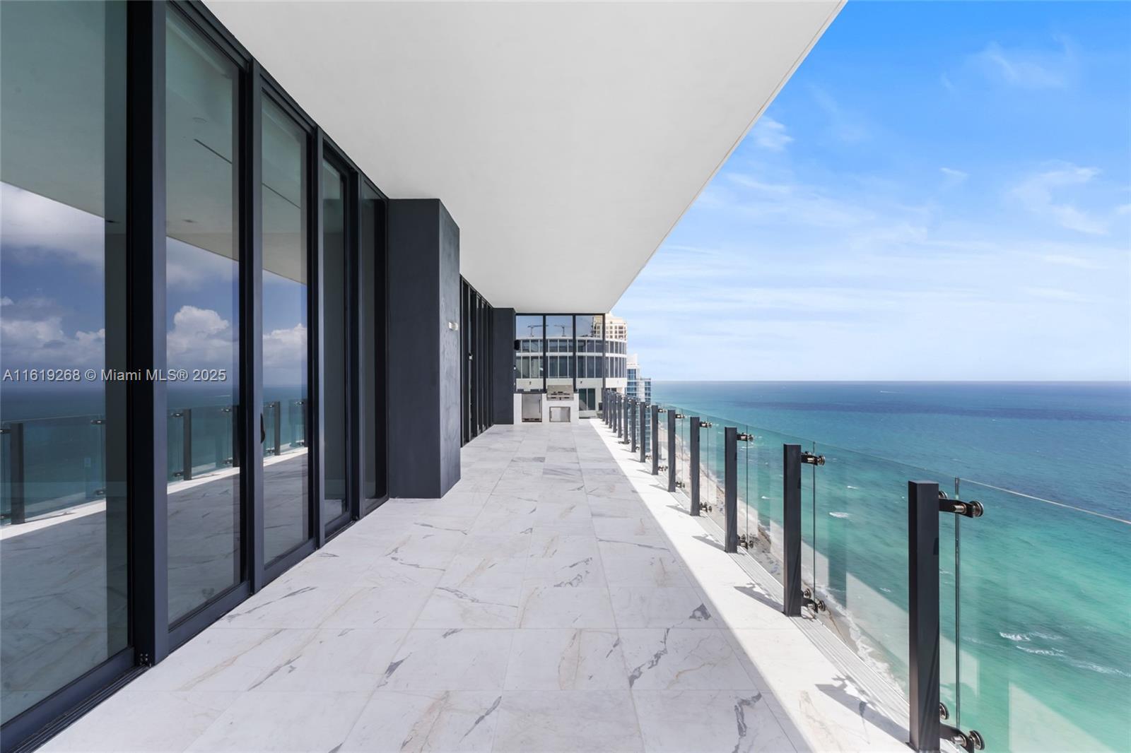 MUSE CONDO - Residential