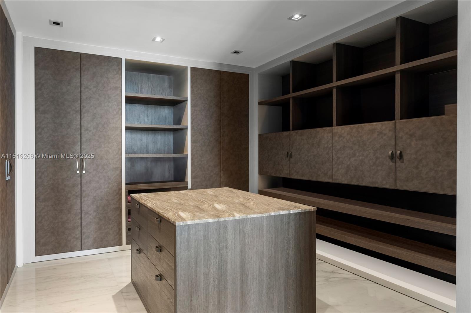 MUSE CONDO - Residential