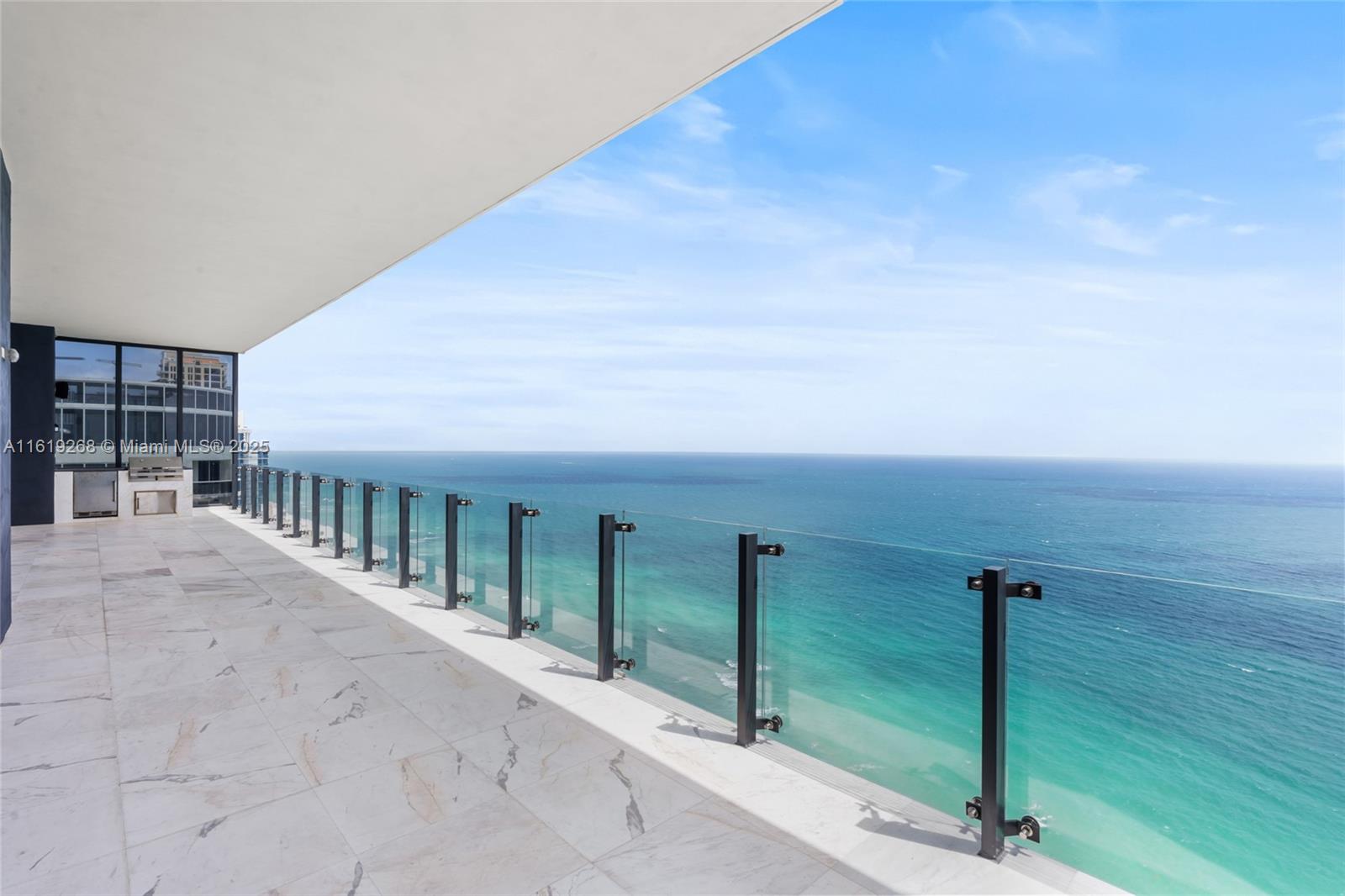 MUSE CONDO - Residential