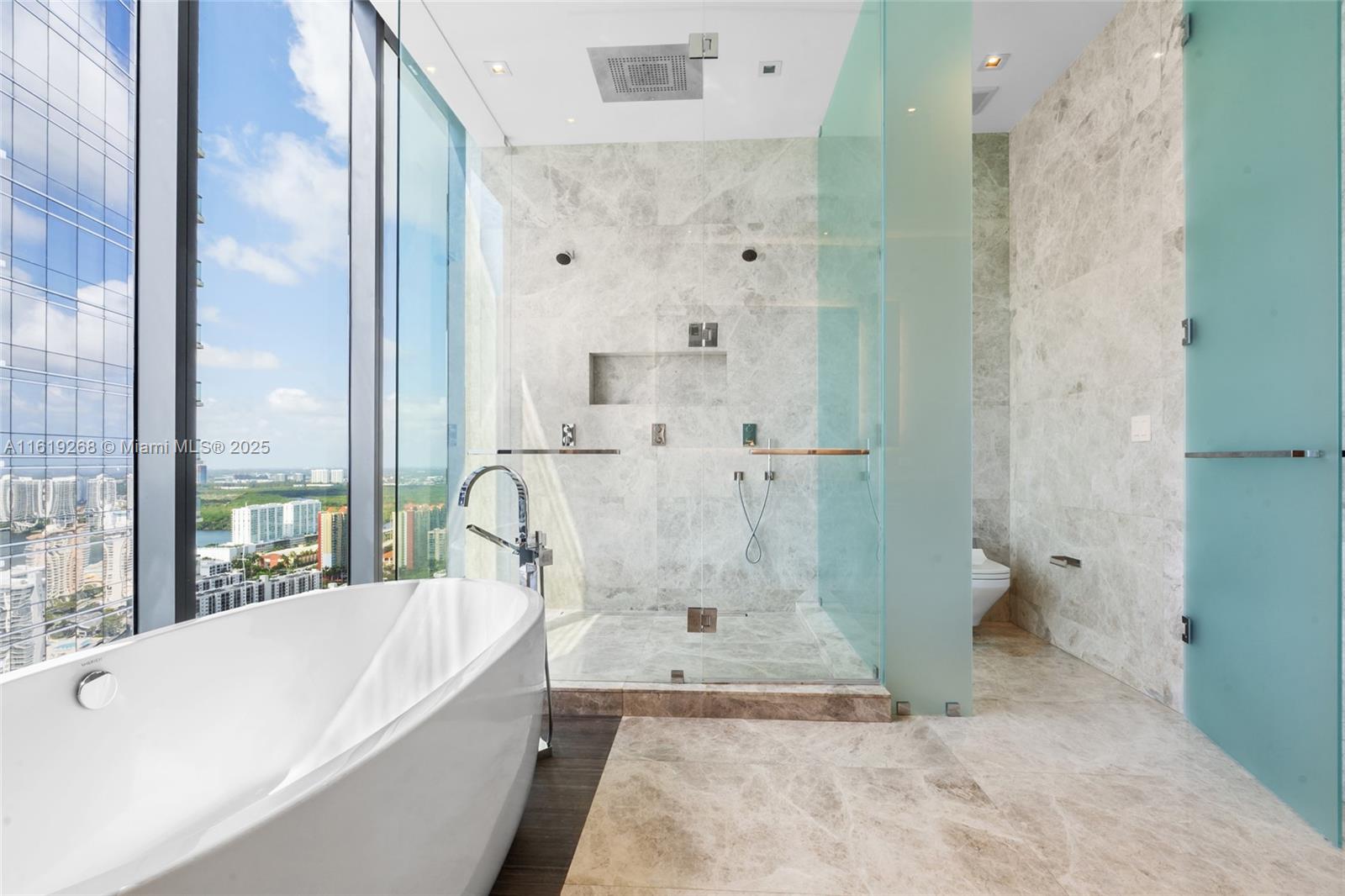 MUSE CONDO - Residential