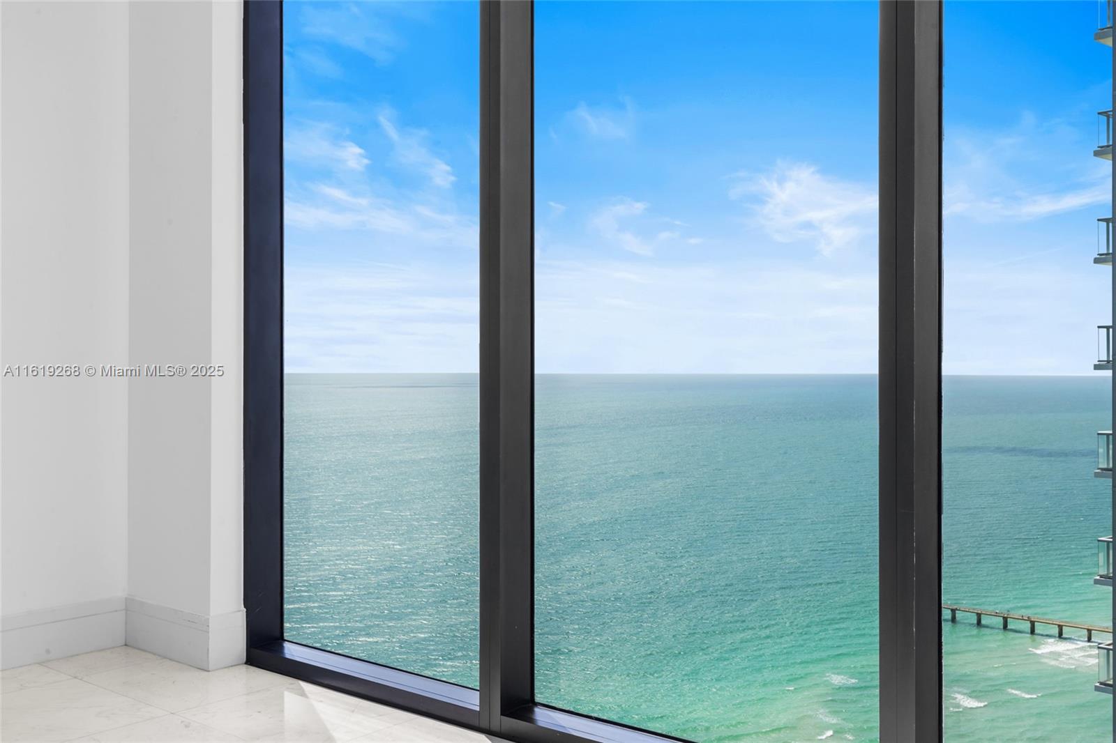 MUSE CONDO - Residential