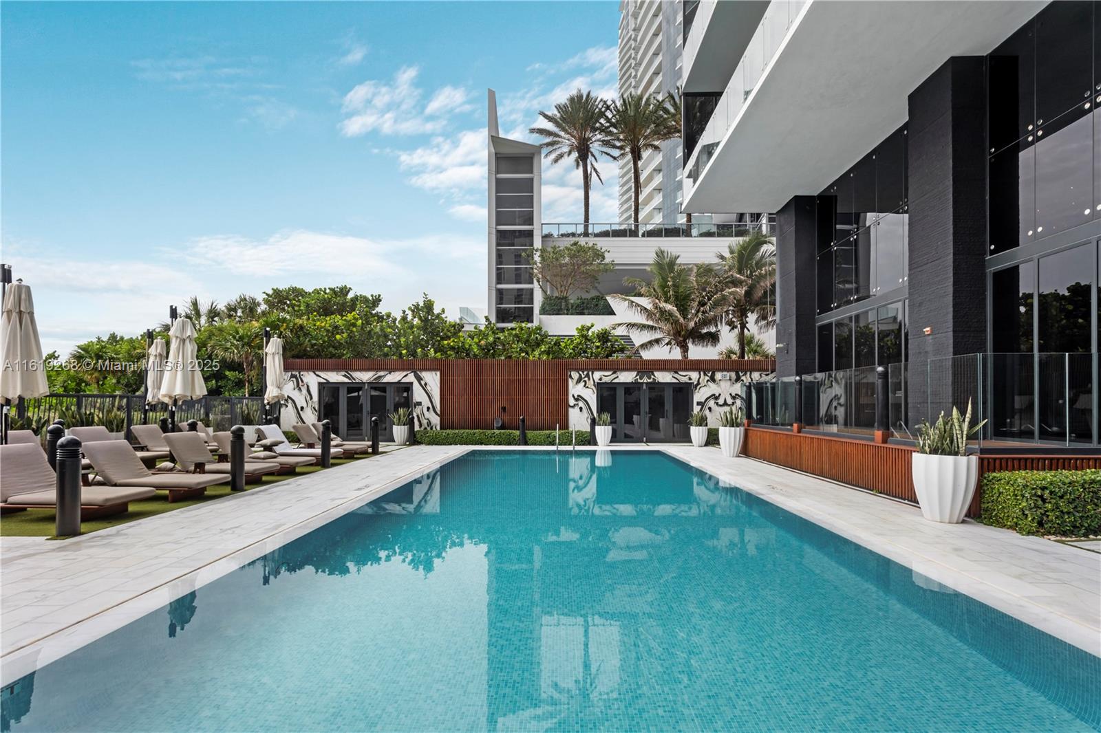 MUSE CONDO - Residential