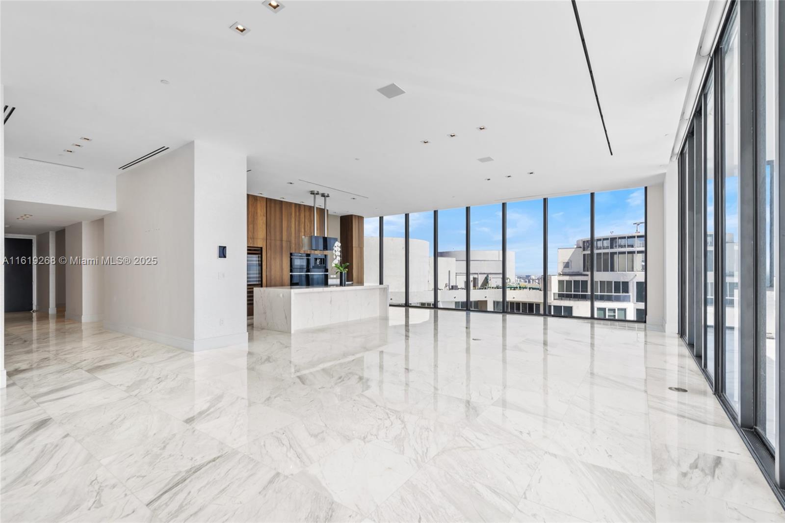MUSE CONDO - Residential
