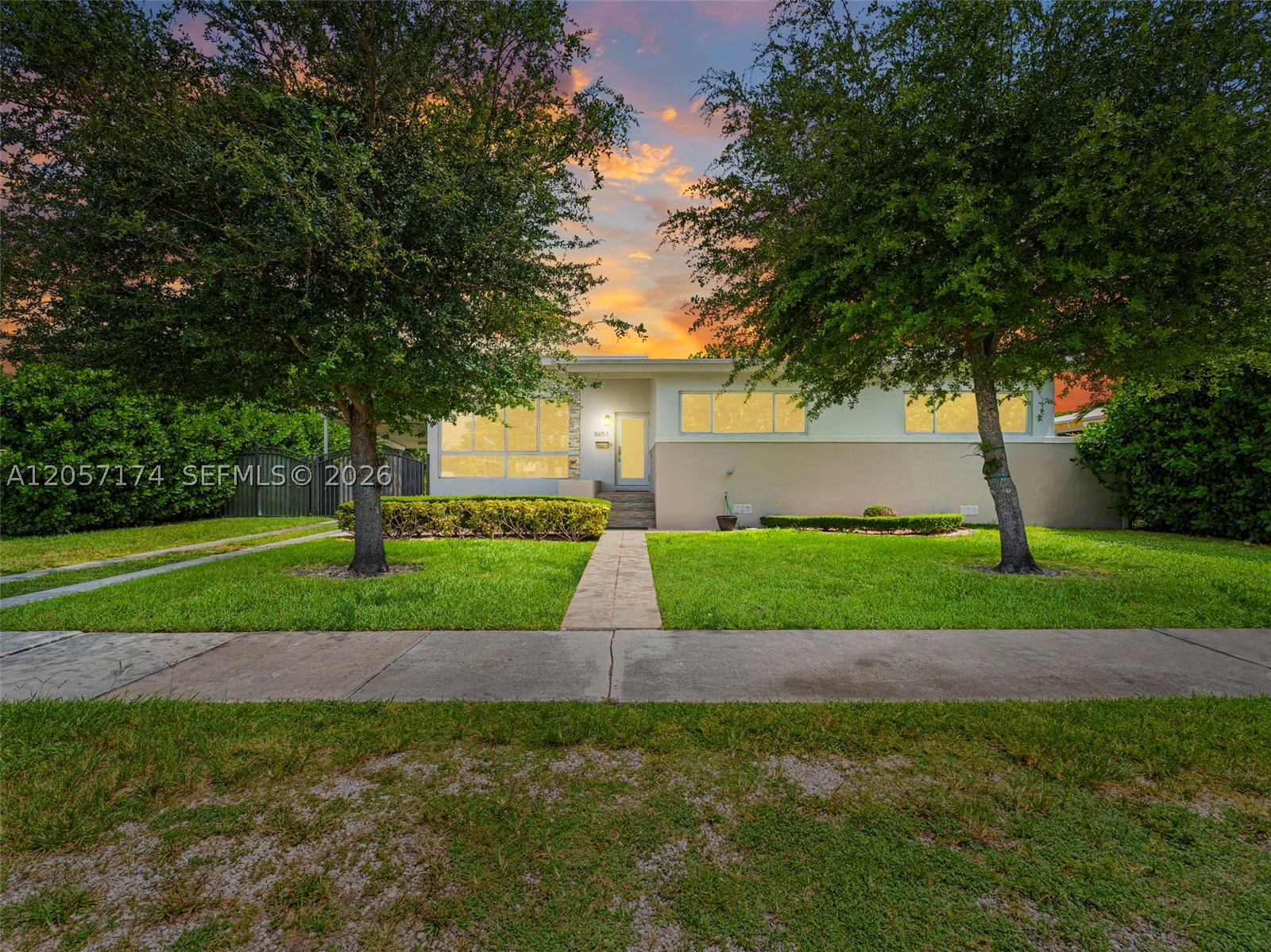 CORAL WAY VILLAGE SEC A P - Residential