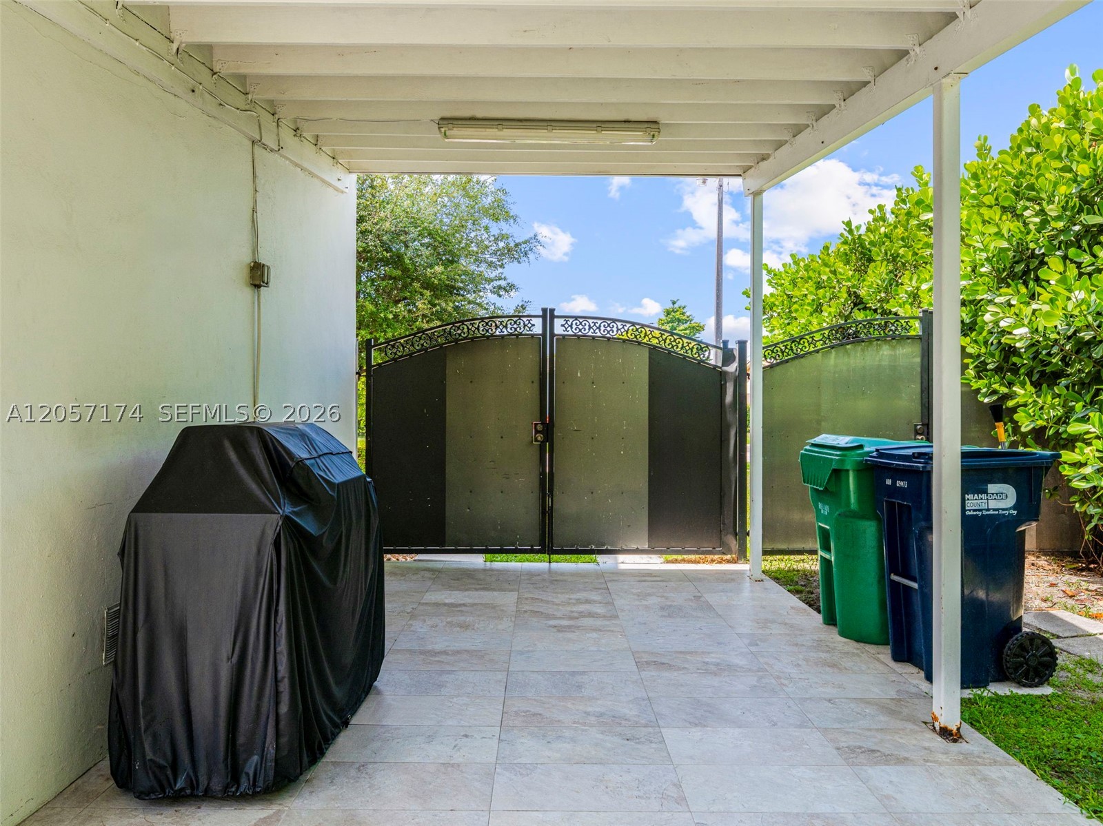 CORAL WAY VILLAGE SEC A P - Residential