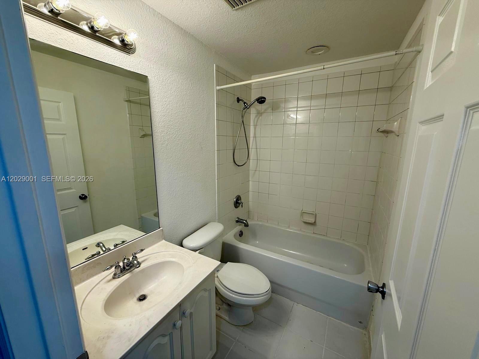 SAN REMO - Residential Lease