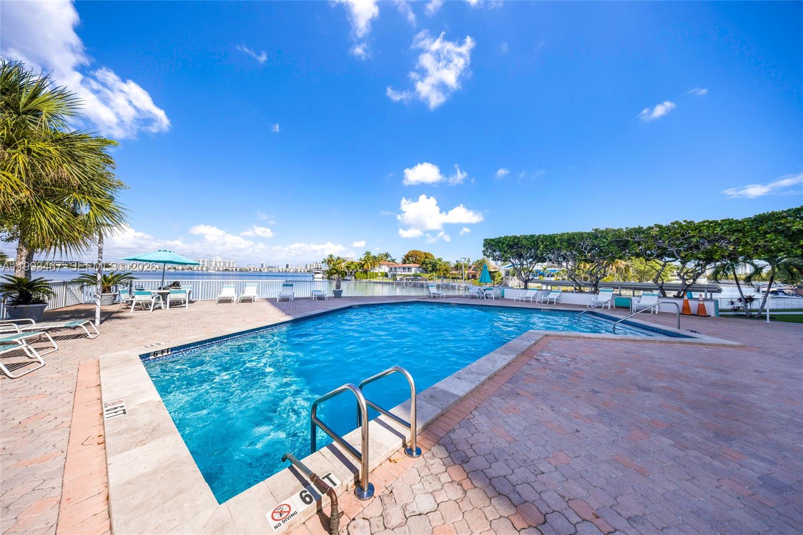 Stratford House Condo - Residential