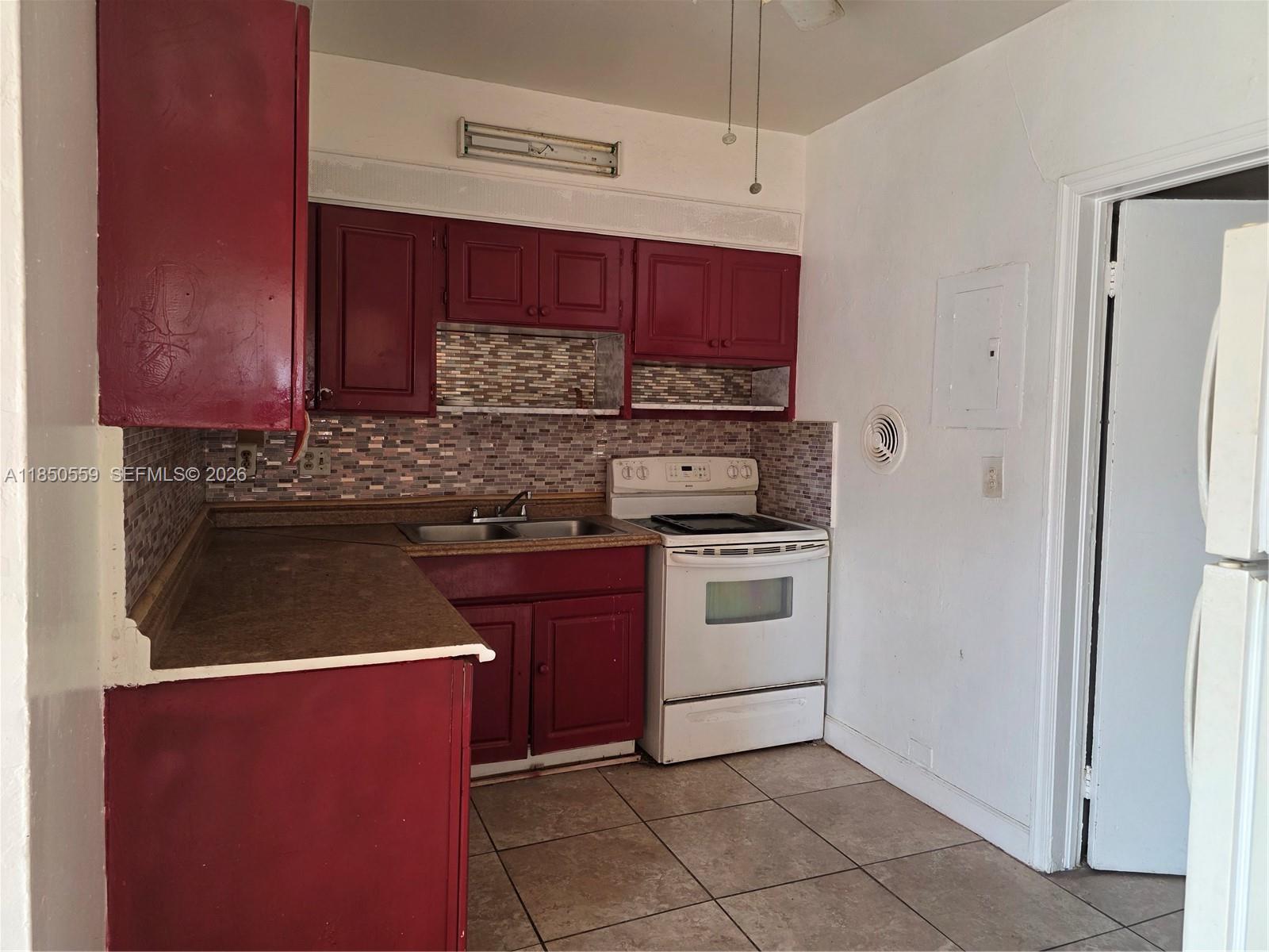 HILLCREST - Residential Income