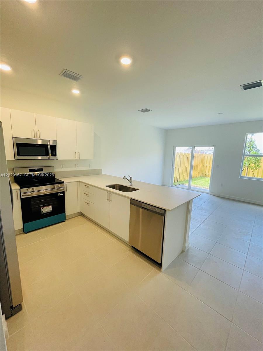 Del Mar - Residential Lease