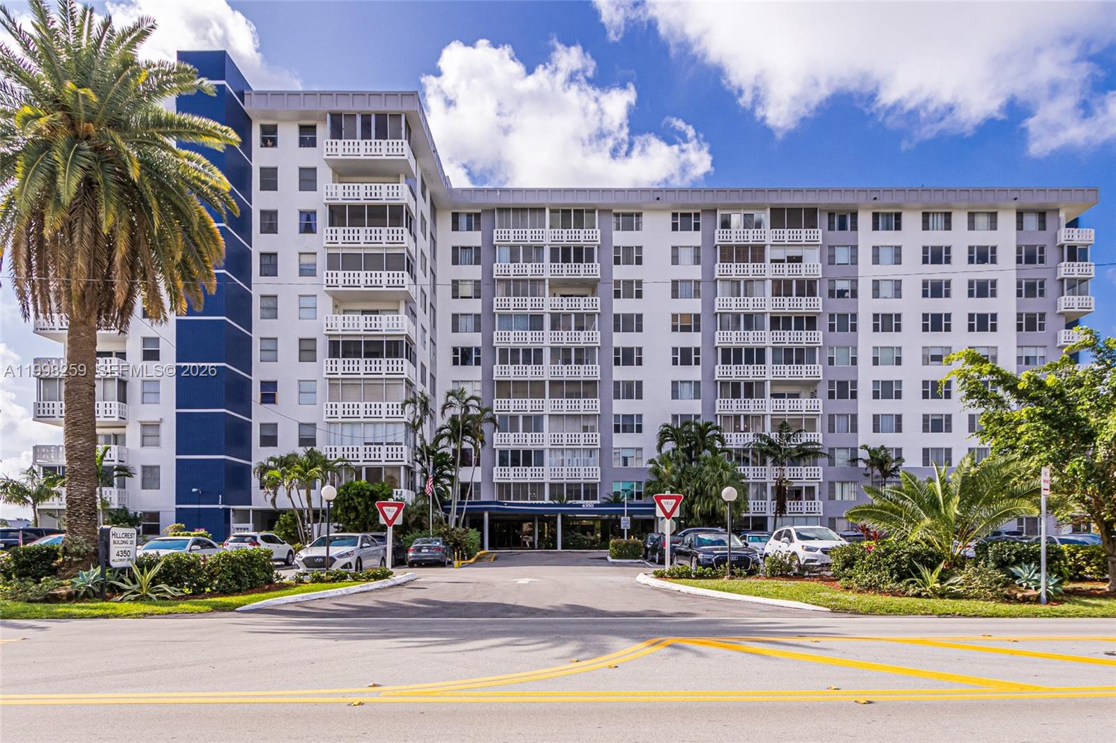 HILLCREST EAST NO 22 COND - Residential