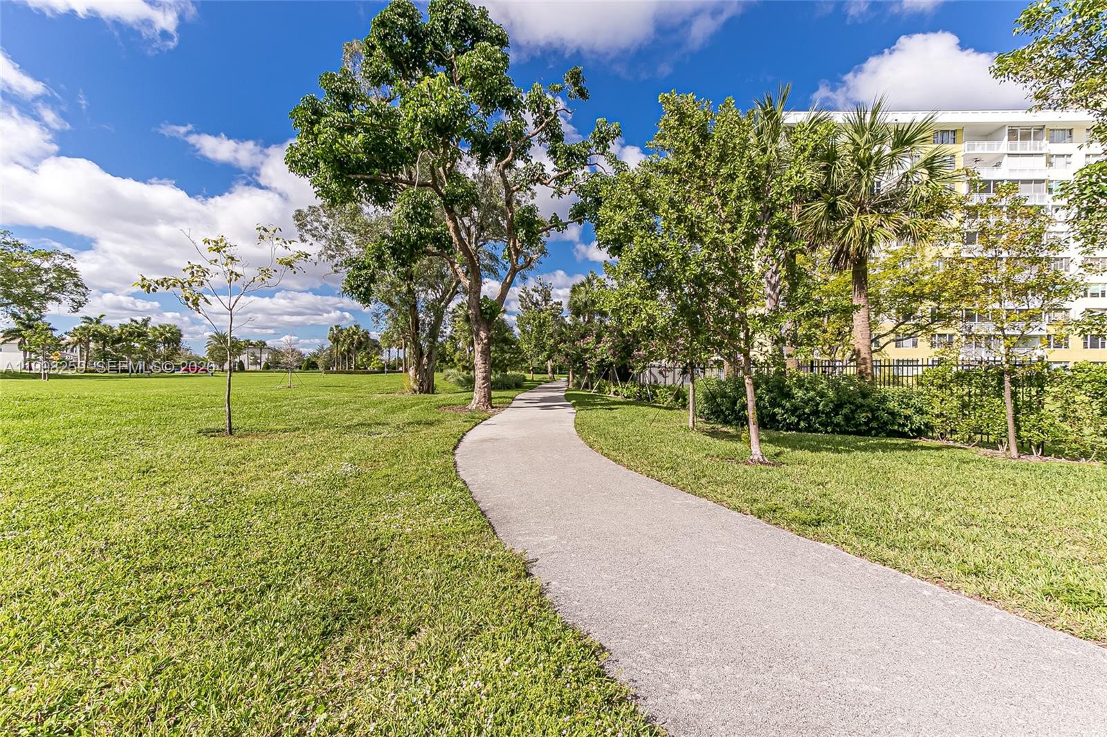 HILLCREST EAST NO 22 COND - Residential