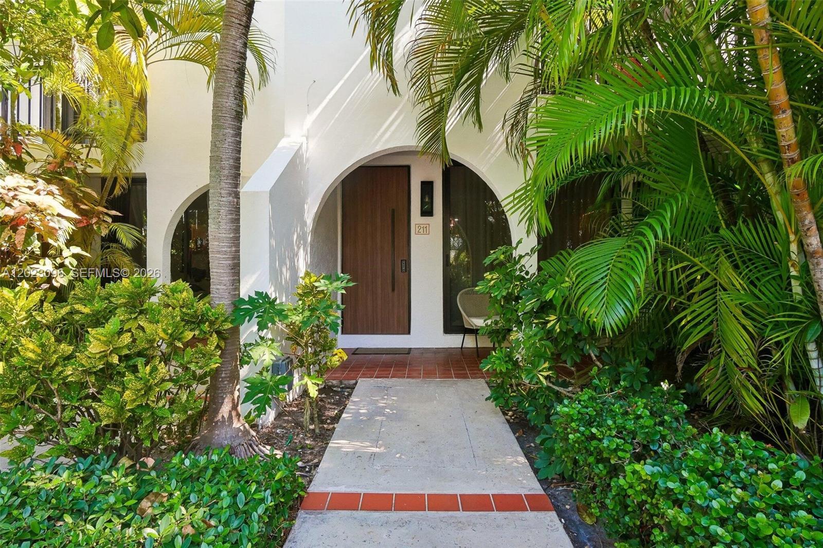 GRAPETREE TOWNHOUSE CONDO - Residential