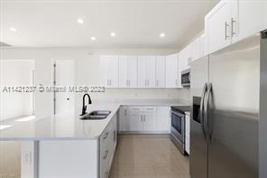 Port Labelle - Residential