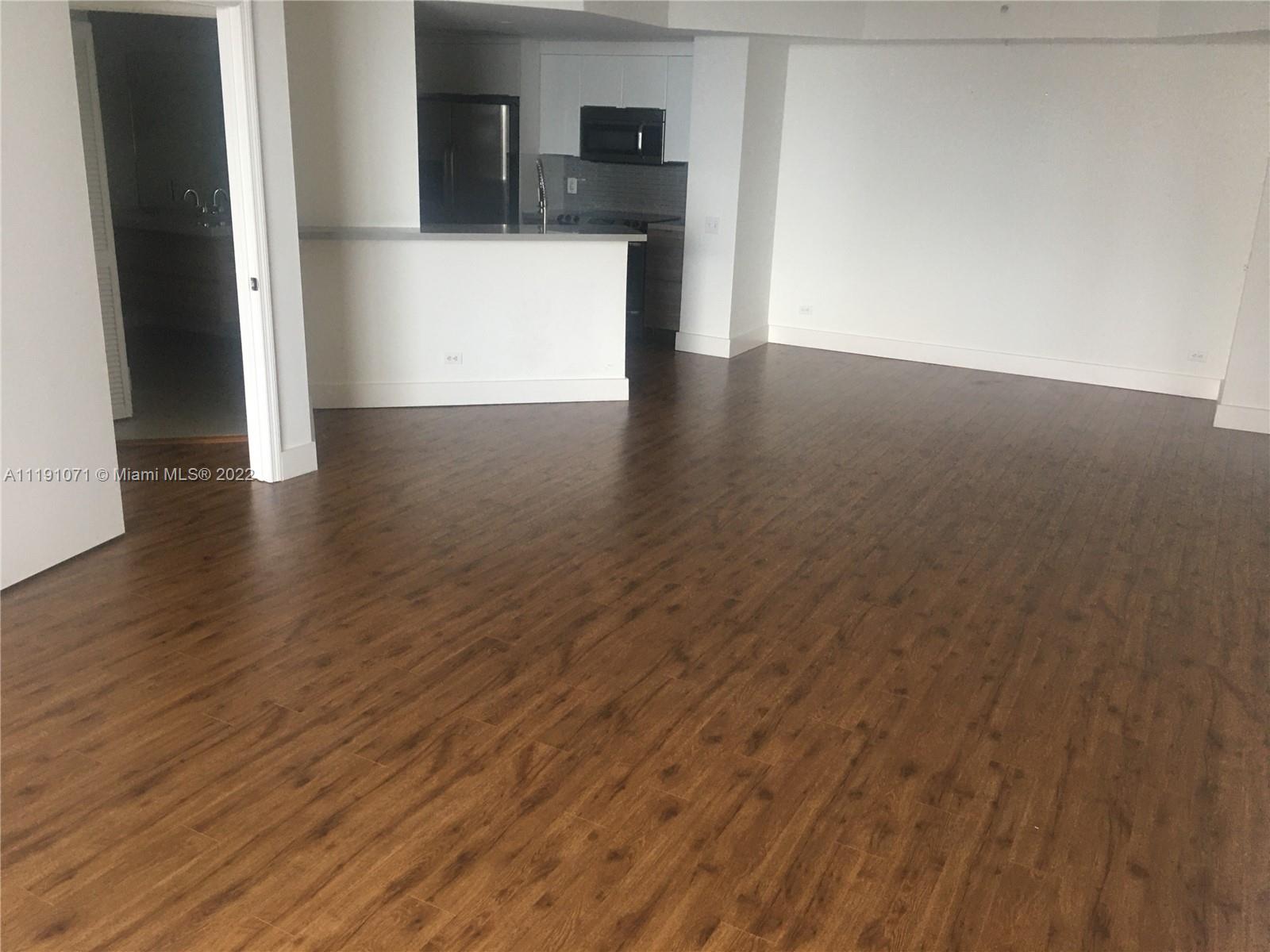 BRICKELL KEY - Residential