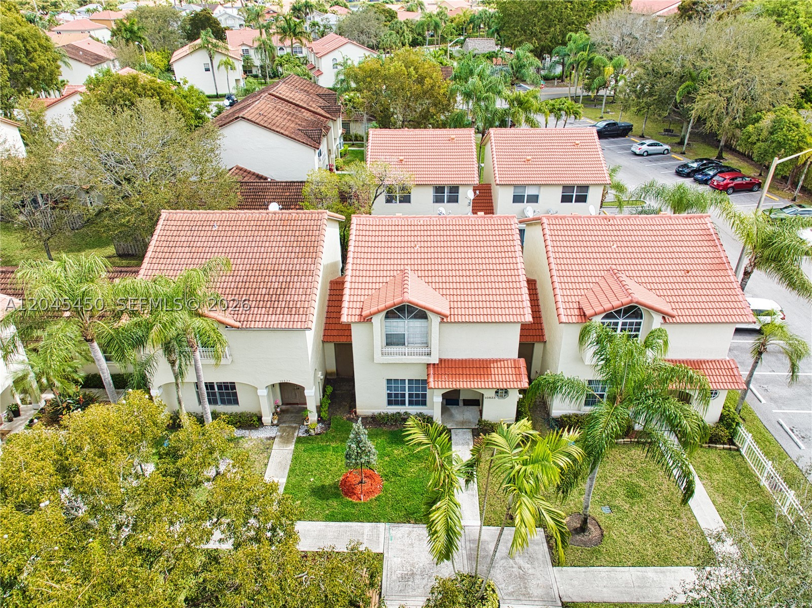 IMAGES AT PEMBROKE POINTE - Residential