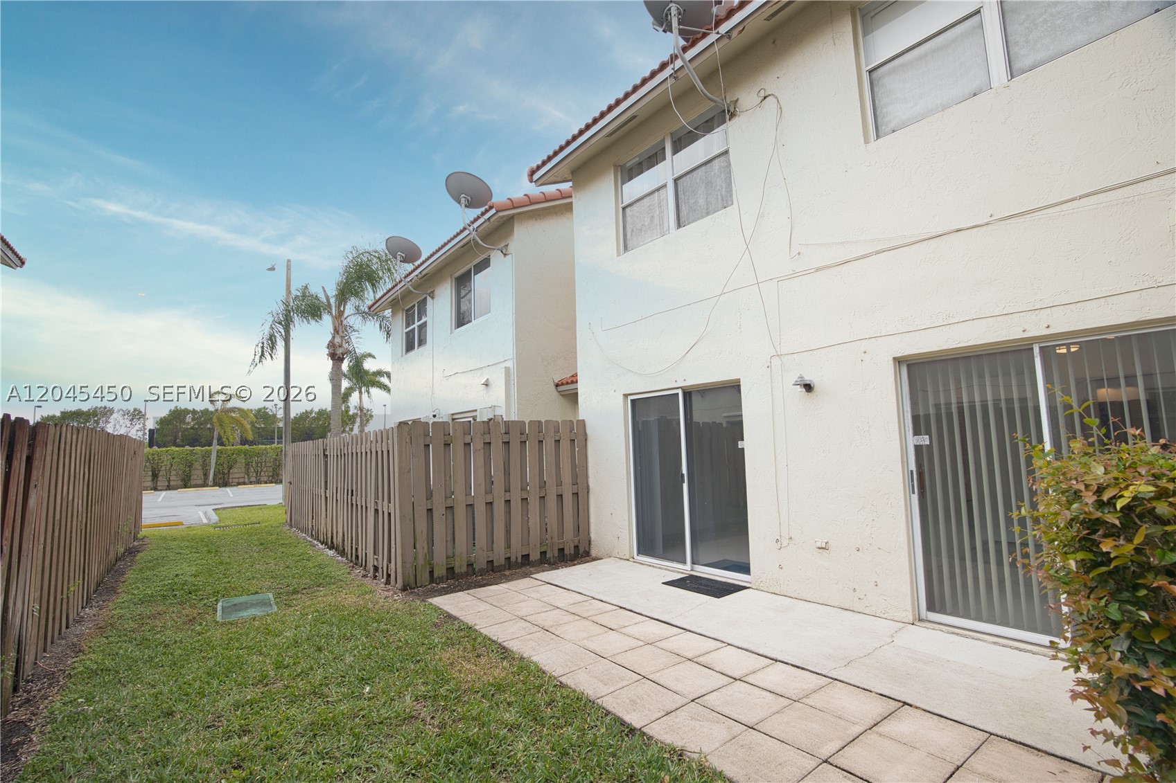 IMAGES AT PEMBROKE POINTE - Residential
