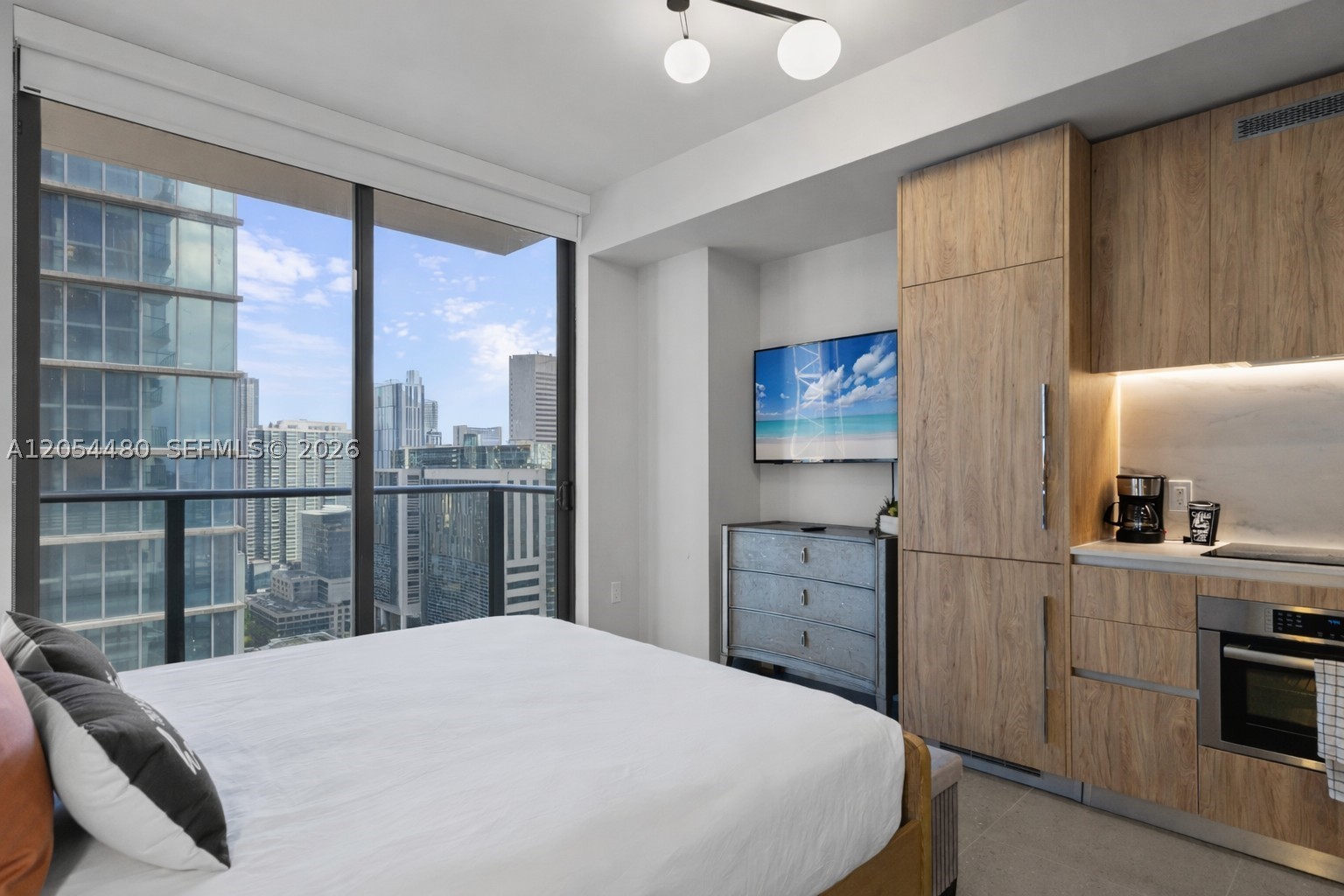 THE CROSBY MIAMI WORLDCENT - Residential