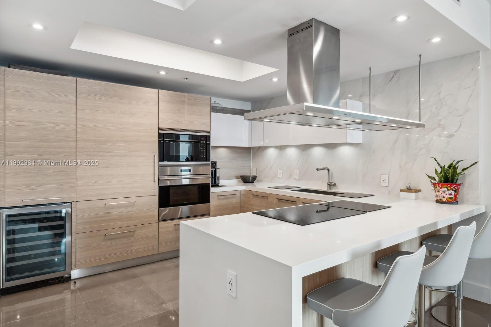 MARINA PALMS RESIDENCES S - Residential Lease
