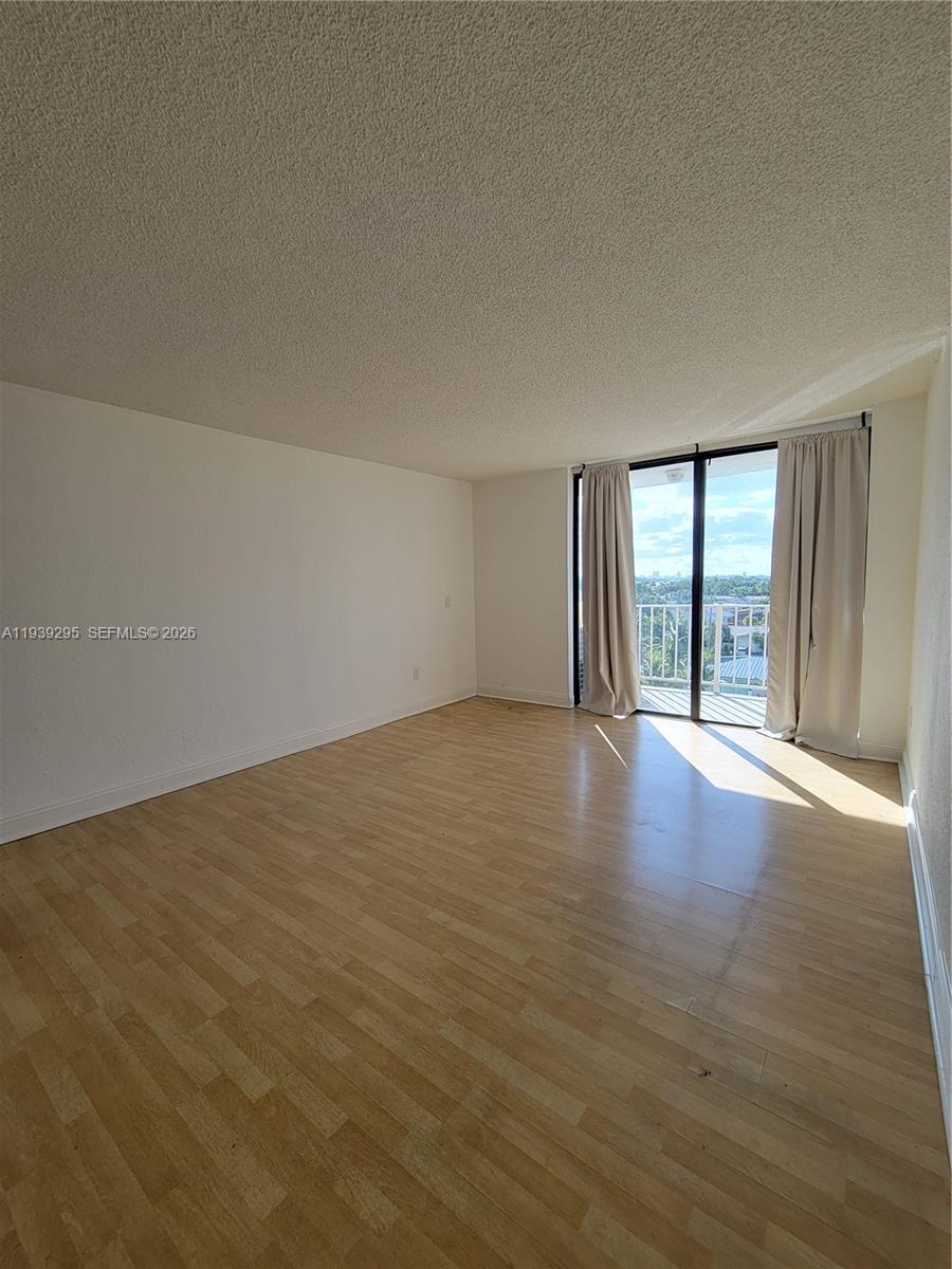 VECINO DEL MAR CONDO - Residential Lease