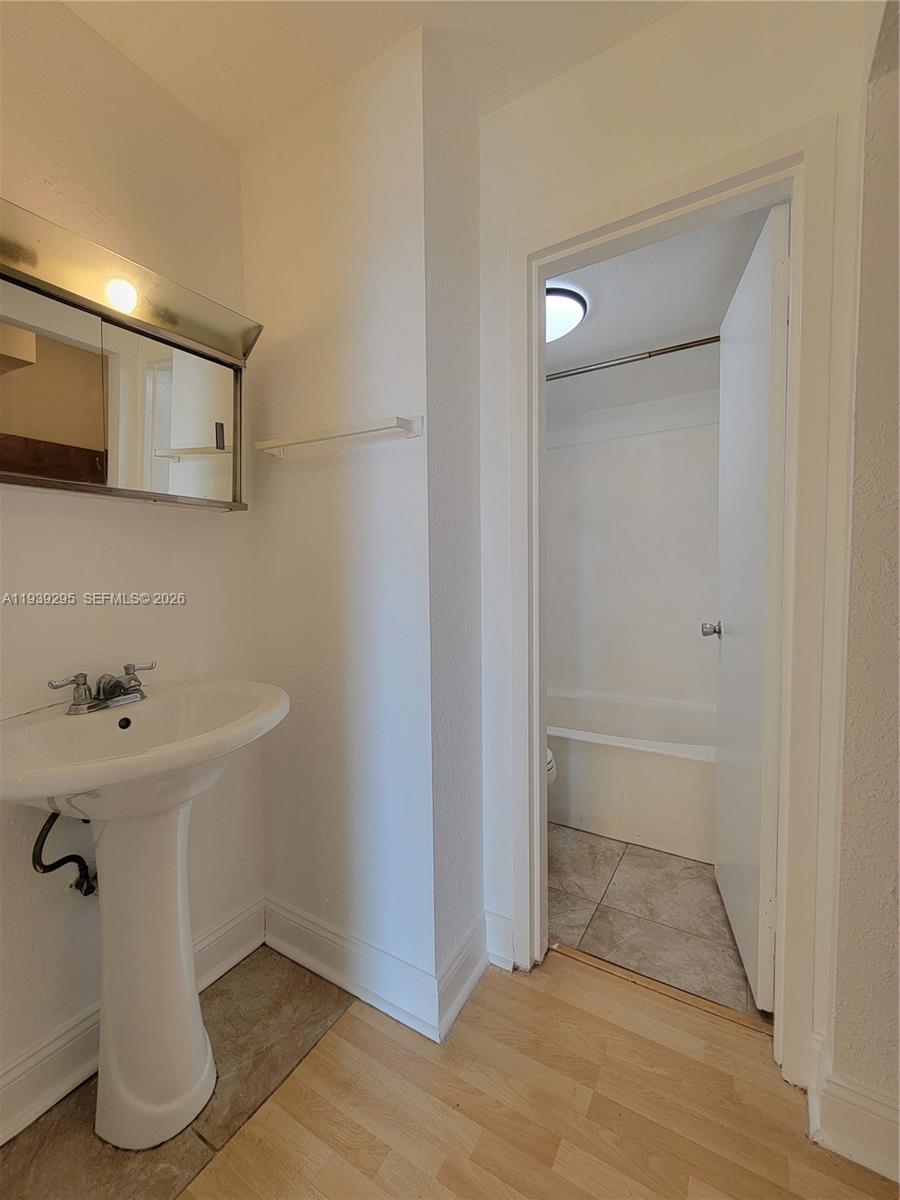 VECINO DEL MAR CONDO - Residential Lease