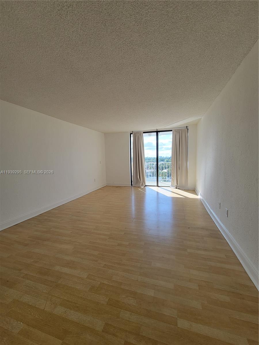 VECINO DEL MAR CONDO - Residential Lease